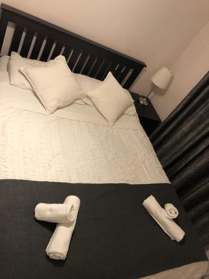 Lovely One Bed Apartment To Rent London Eksteriør billede